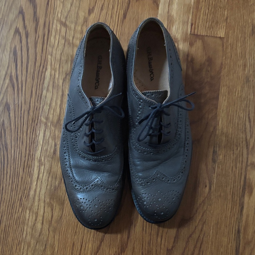 G.H. Bass & Co. Men's Gray Leather Oxfords